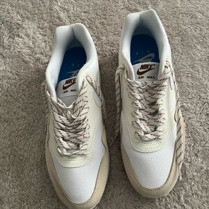 Nike Air Max Men's White and Cream Sneakers